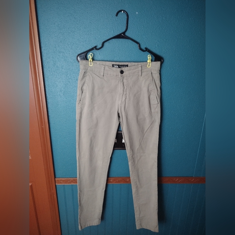 ZARA Men's Denim Wear Muted Light Green Pants